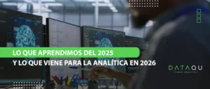 Visualización de datos y gráficos digitales que representan las tendencias de analítica e inteligencia artificial